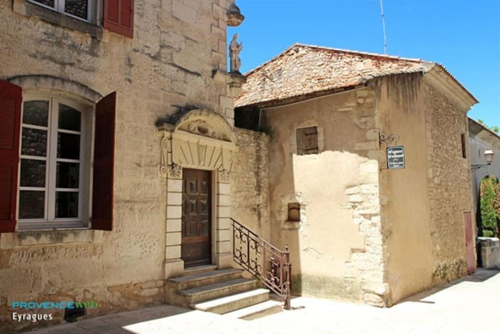 Eyragues Charmant Appartement 3 Chambres Et Terrasse מראה חיצוני תמונה
