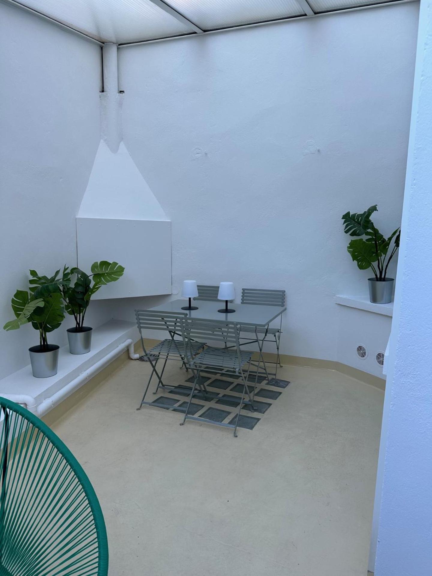 Eyragues Charmant Appartement 3 Chambres Et Terrasse מראה חיצוני תמונה