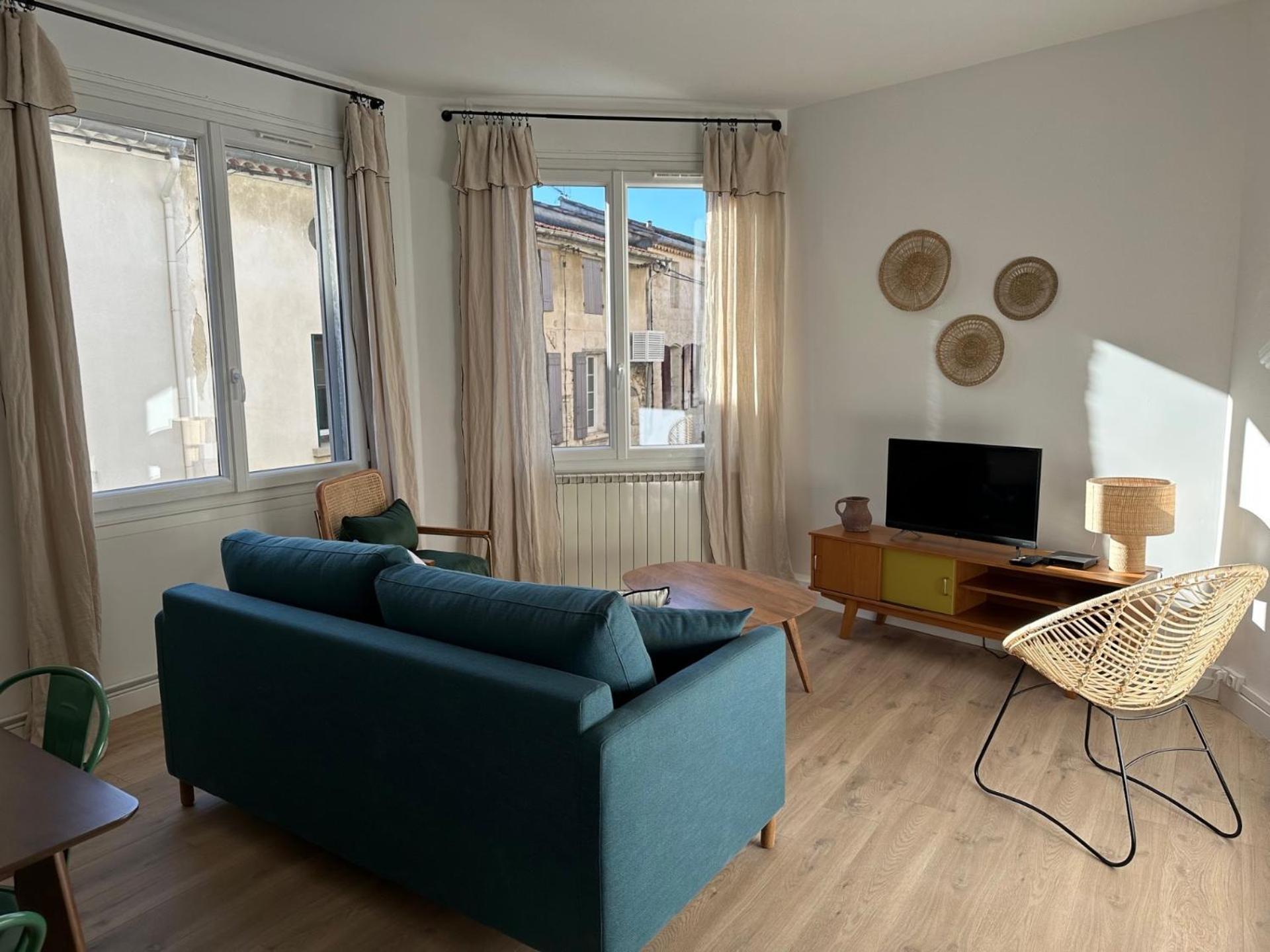 Eyragues Charmant Appartement 3 Chambres Et Terrasse מראה חיצוני תמונה